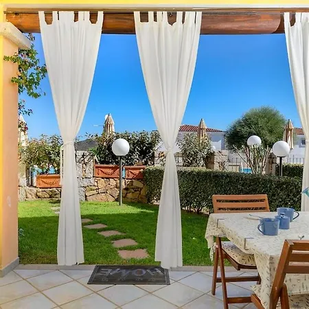 Holiday home Two-room Facing The Pool In An Elegant Setting Just 2 Km From The Sea *