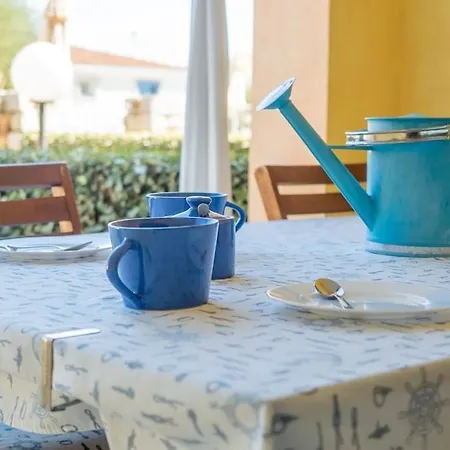 Two-room Facing The Pool In An Elegant Setting Just 2 Km From The Sea Holiday home *