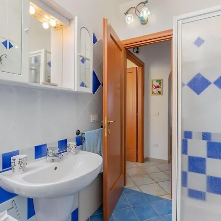 Two-room Facing The Pool In An Elegant Setting Just 2 Km From The Sea Holiday home