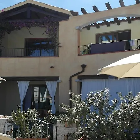 Two-room Facing The Pool In An Elegant Setting Just 2 Km From The Sea Olbia